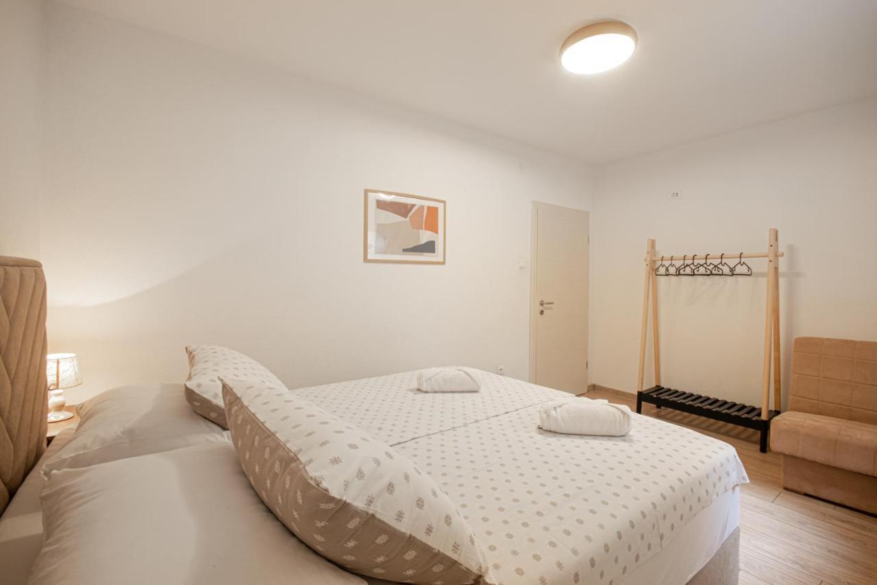 Apartments Villa Luce Makarska Exteriör bild