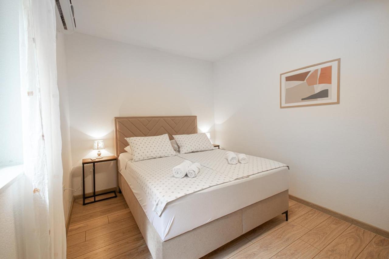 Apartments Villa Luce Makarska Exteriör bild