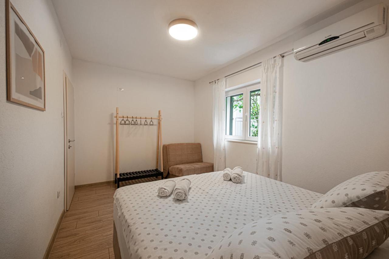 Apartments Villa Luce Makarska Exteriör bild