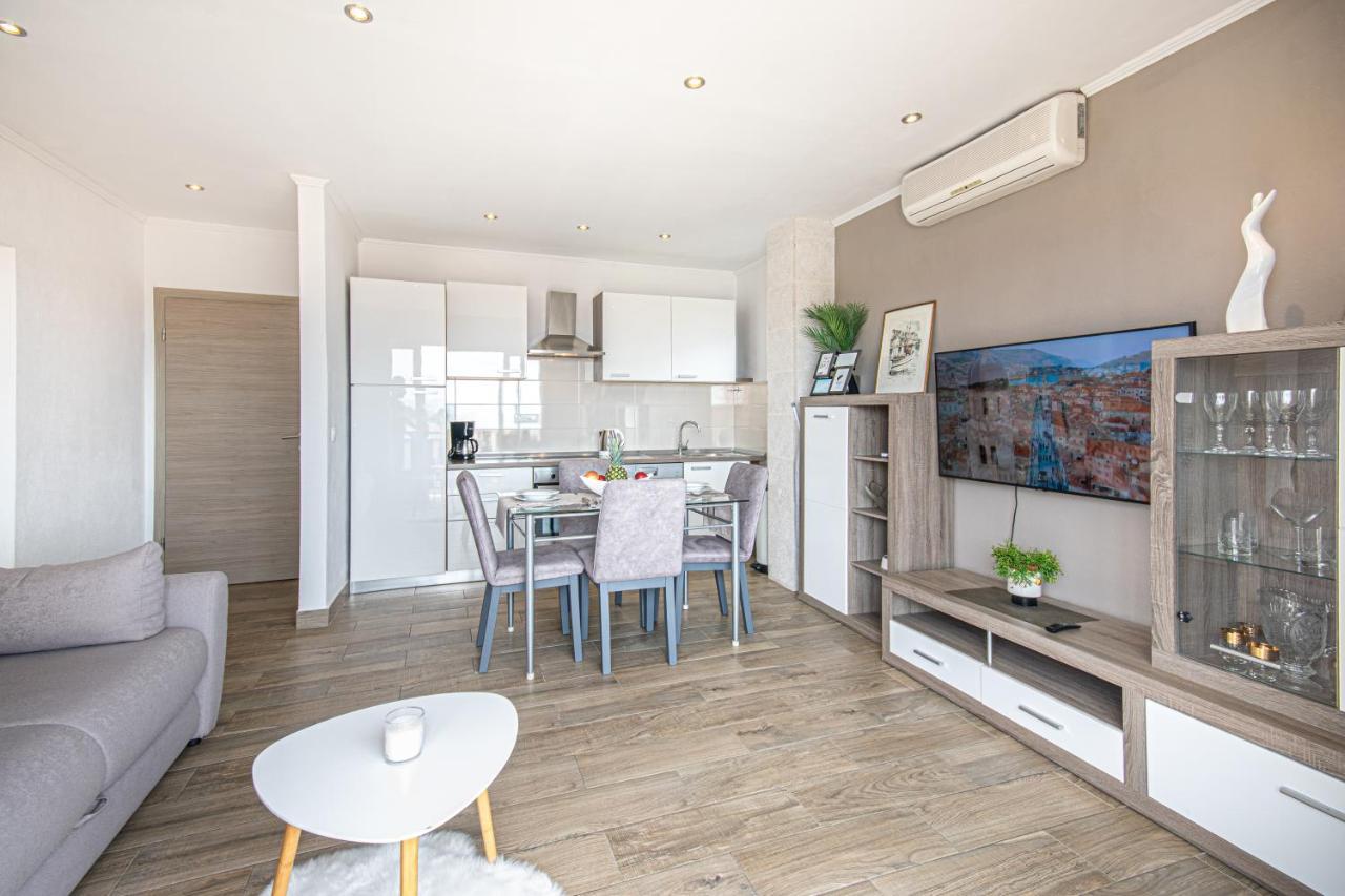 Apartments Villa Luce Makarska Exteriör bild