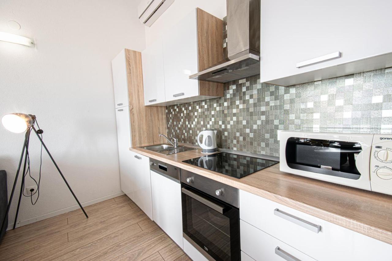 Apartments Villa Luce Makarska Exteriör bild