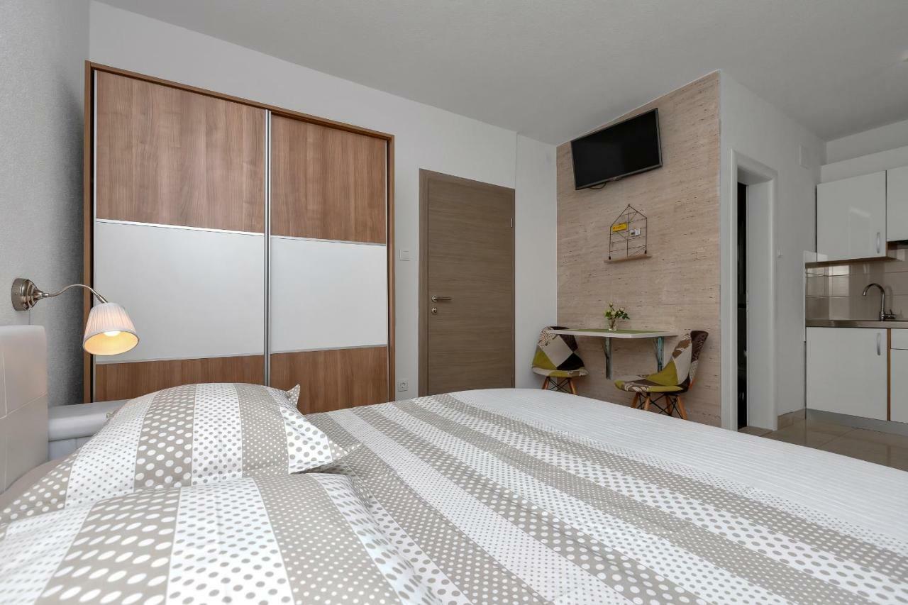 Apartments Villa Luce Makarska Exteriör bild